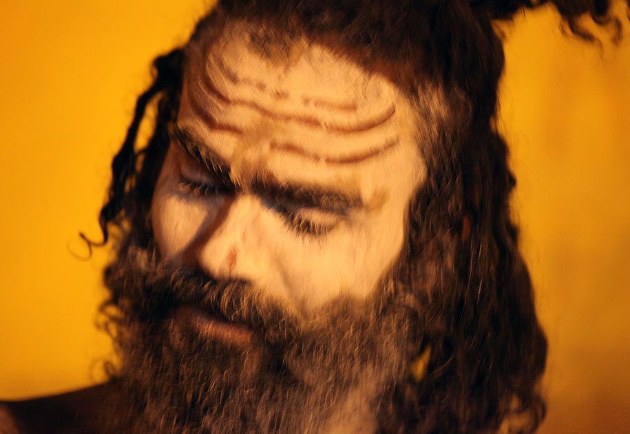 10_sadhu.color.varanasi.india.portrait.jpg